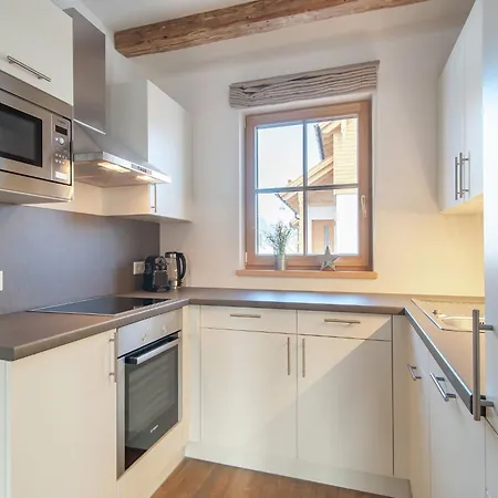 Cozy Chalet In Wei Priach With Terrace