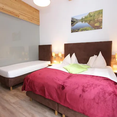 Cozy Chalet In Wei Priach With Terrace *