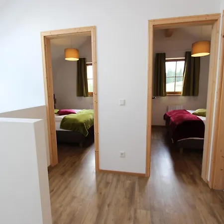 Cozy Chalet In Wei Priach With Terrace Weisspriach