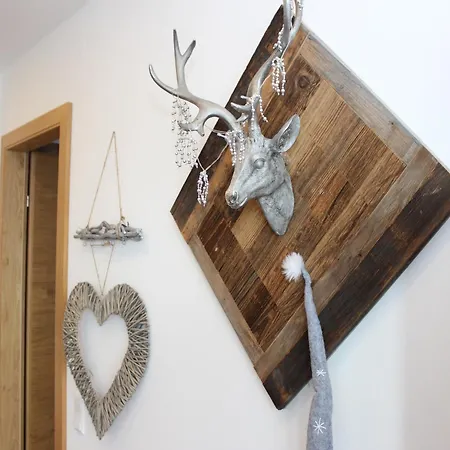 Cozy Chalet In Wei Priach With Terrace *