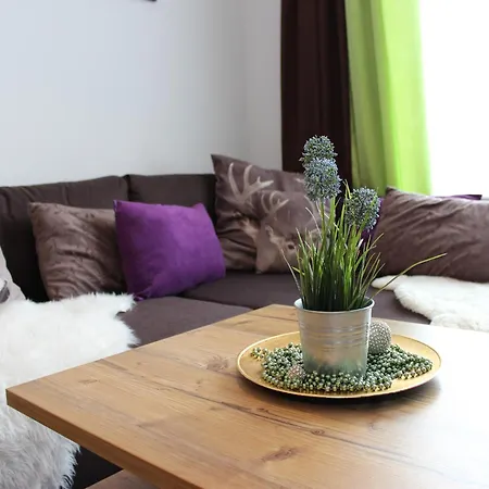 Cozy Chalet In Wei Priach With Terrace 샬레